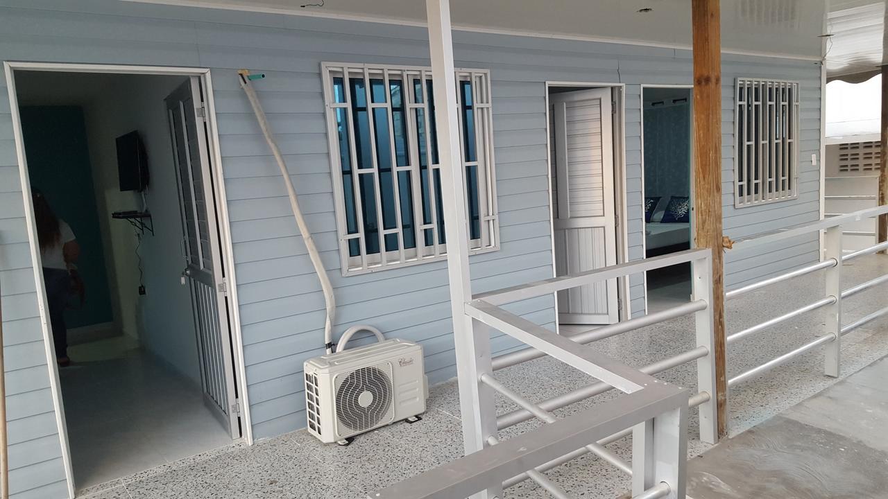 Islander'S Blue House San Andrés Exterior photo